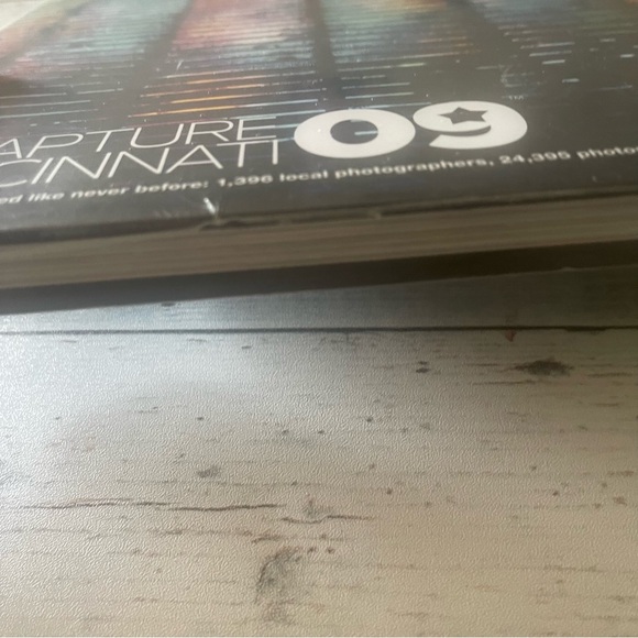 CAPTURE CINCINNATI '09 Book With DVD by Cincinnati Enquirer  Media Hardcover NEW - Picture 5 of 6